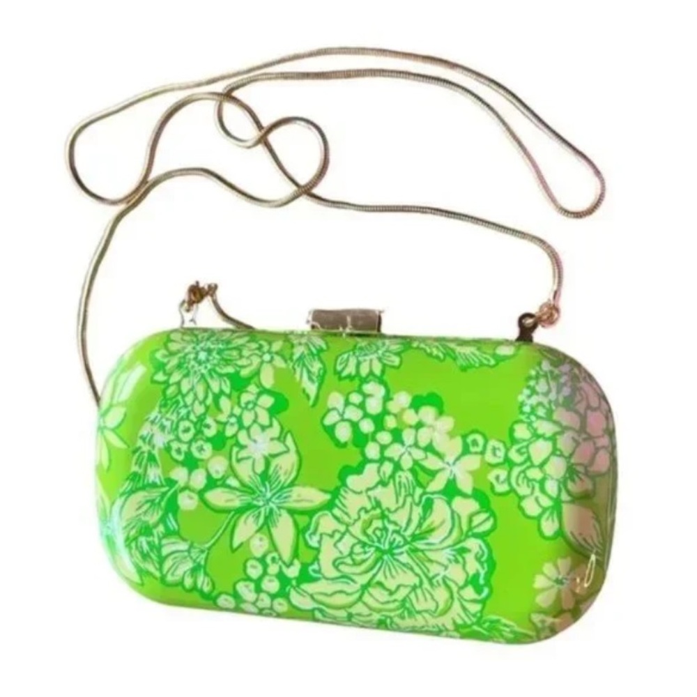 Lilly Pulitzer GWP clutch‎ in limeade . Worn once. Retail 120